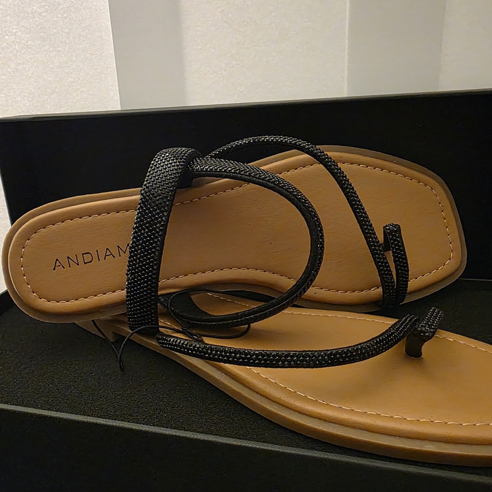 Women's Black Sandals - Picture 5 of 5